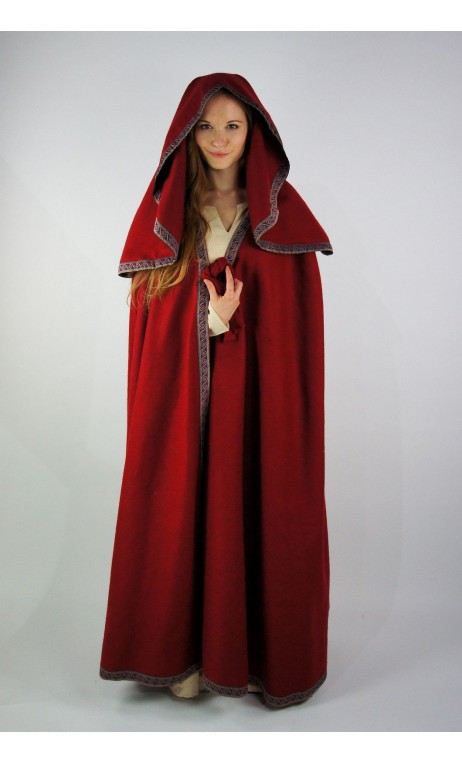 Cape medievale renaissance Nolween